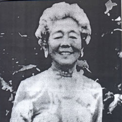 Mme Hawaya Takata